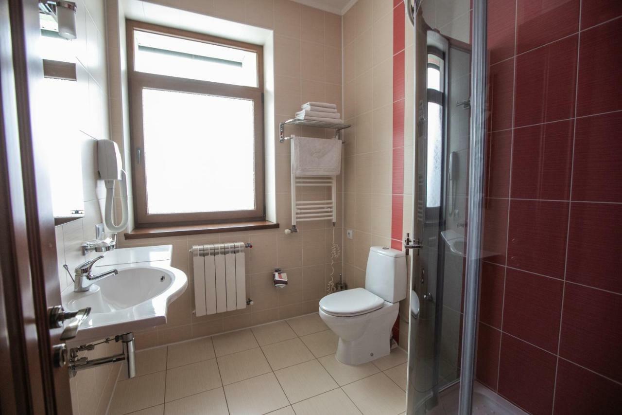 كوست Karpaty Hotel المظهر الخارجي الصورة