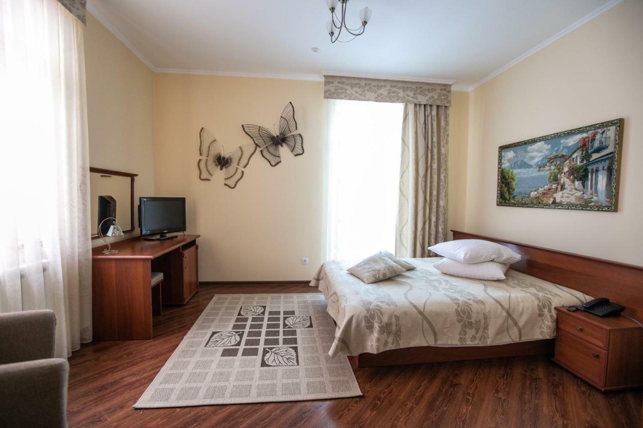 كوست Karpaty Hotel المظهر الخارجي الصورة